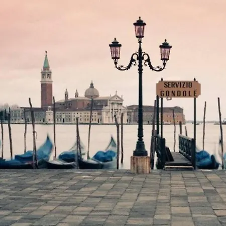 Charm - Close To Rialto And San Marco Apartment Venice