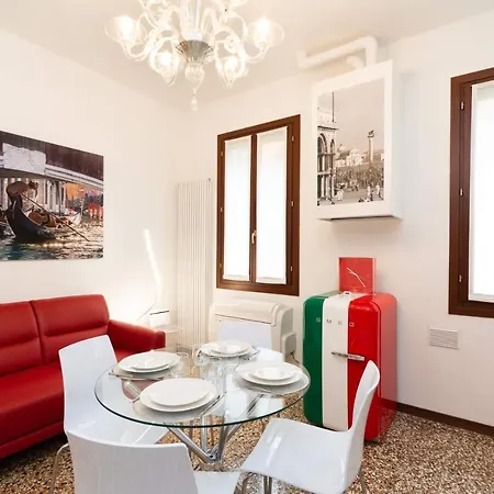 Just Urban - Castello 5067 Boutique Apartament *