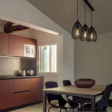 Sant'aponal Cozy With Balcony R&r * Venezia
