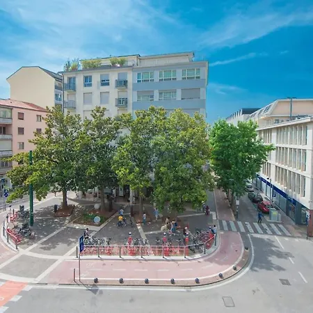 Modern, Contemporary Flat-15 Minutes To Venice * Mestre