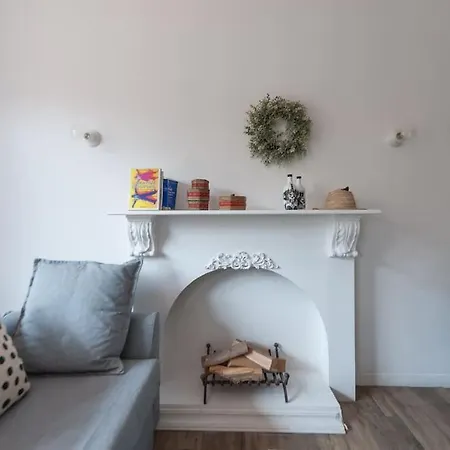 Apartment Modern, Contemporary Flat-15 Minutes To Venice Mestre
