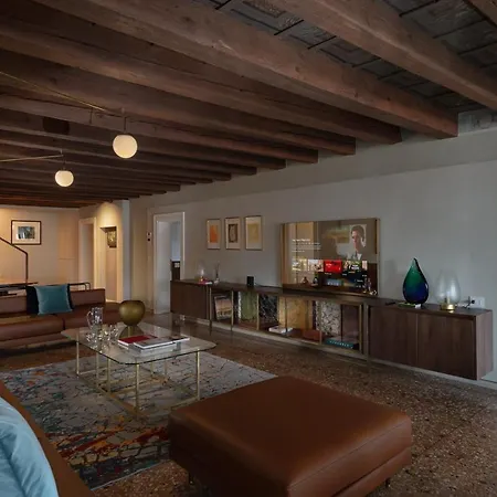 Palazzo Garzoni Apartment Venice