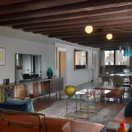 Apartment Palazzo Garzoni Venice