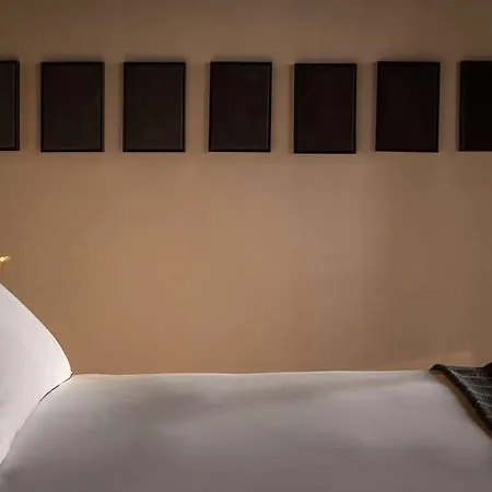 Hotel The