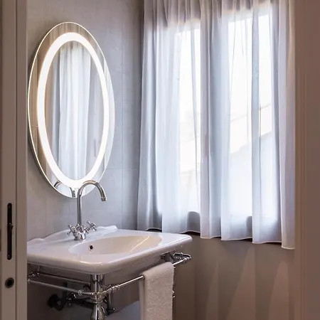 Hotel apartamentowy Be Mate Ponte Di Rialto