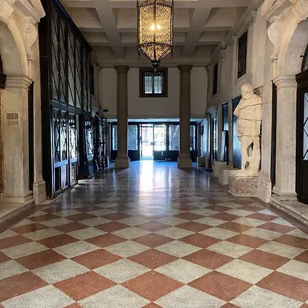 Apartamento Dimora Contarini Charm On Grand Canal Veneza