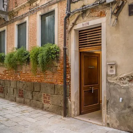 Accessible Groundfloor Near Station - Ca Rezzonico Venedig