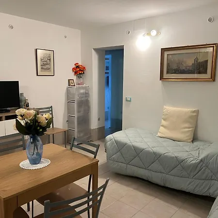 Ca' Delle Erbe Appartement *