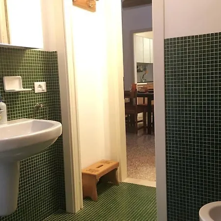 Con Terrazza Ed Accogliente 公寓 威尼斯