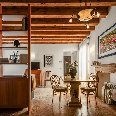 Appartamento Santa Giustina Palace R&r