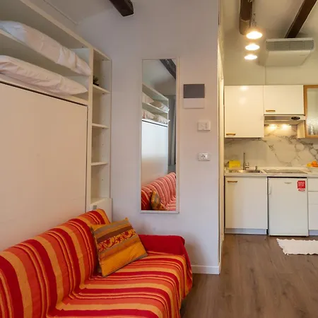 Apartment Casa Loredana *