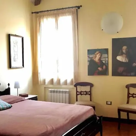 Con Terrazza Ed Accogliente 公寓 *