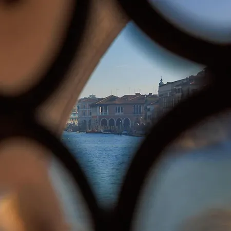 アパート Ca' Emo Palazzo Sul Canal Grande *