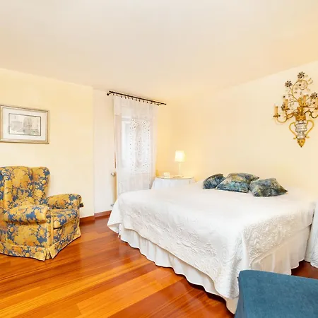 Apartment Heaven San Marco 1 E 2, The Elegant A Stone S Throw From St S Square