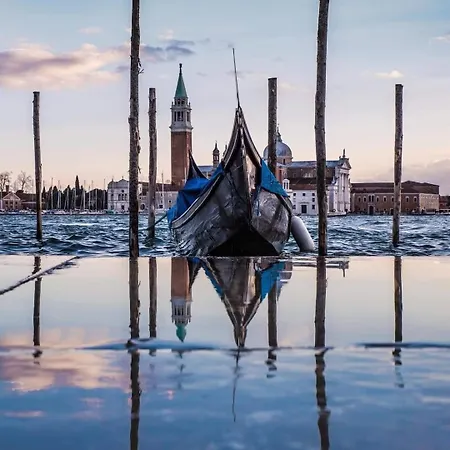 Apartament Sara S Luxury Five Minutes From Piazza San Marco