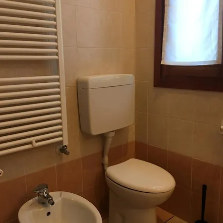Rendina Hotel 2*