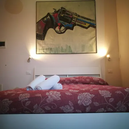 Rendina Hotel