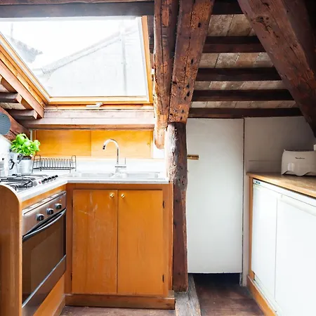 Altana Studio Apartment