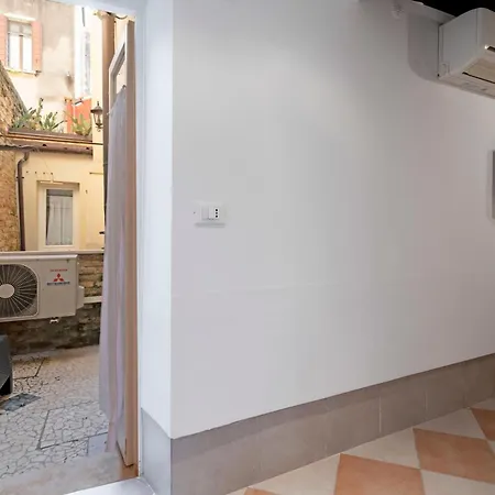 Apartment Fenix Colombina In Biennale - Your Little House Venice