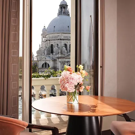 Hotel The St. Regis