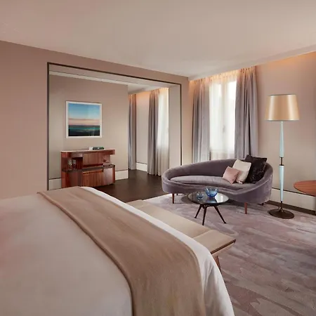 Hotel The St. Regis 5*