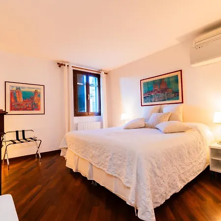 Elegant Terrace Near Piazza San Marco Last Floor No Lift * Venice