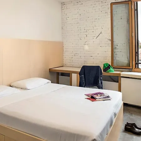 Hostel Combo