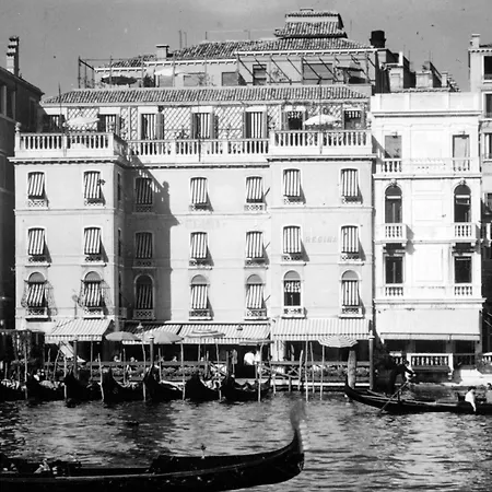 The St. Regis 5*