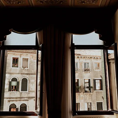 Palazzo Schiavoni Residenza D'epoca & Suite-apartments Benátky
