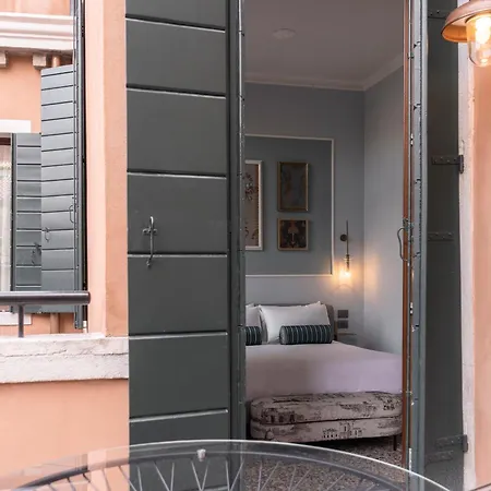Hotel apartamentowy Be Mate Ponte Di Rialto Wenecja