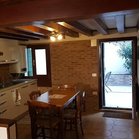 La Corte Incantata Apartment *