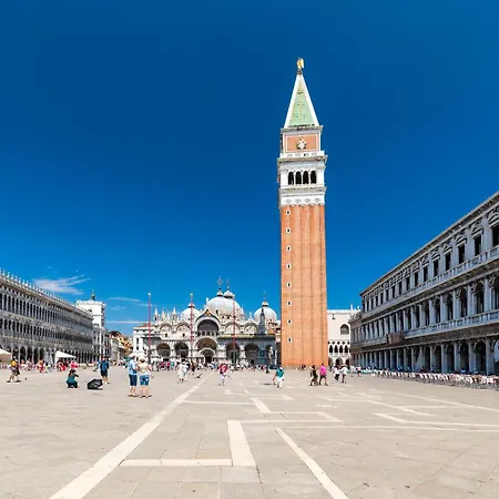 Elegant Terrace Near Piazza San Marco Last Floor No Lift Apartment *