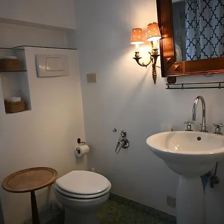 Salute Apartment