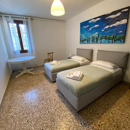 Ve-nice Rialto Apartment *