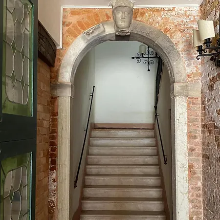 Ve-nice Rialto Apartment Venice
