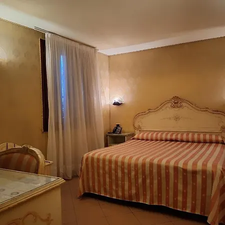 Lux Hotel Benátky
