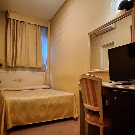Lux Hotel