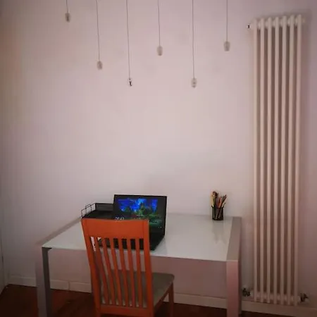 Orange Casanova - Fibre-optic Internet And Garden Apartamento *