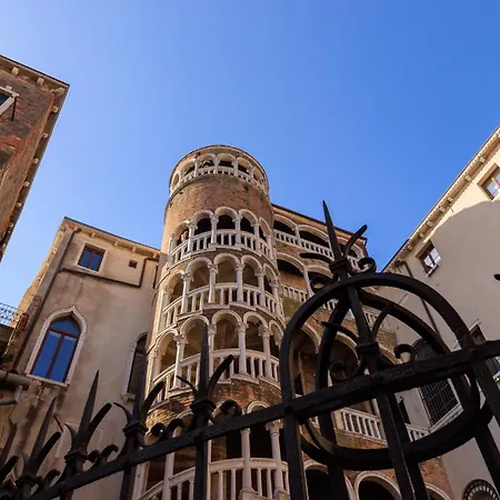 Residenza Scala Del Bovolo Apartment Venice