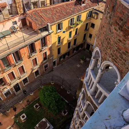 Residenza Scala Del Bovolo