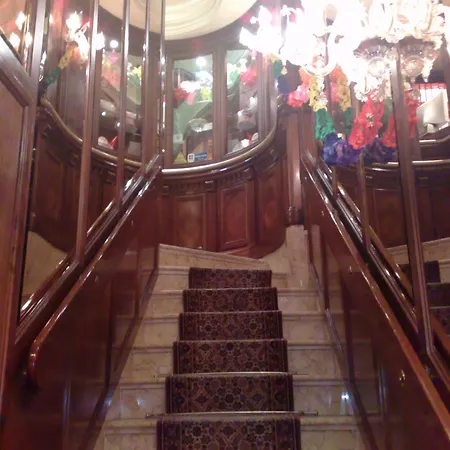 Hotel Lux 3*