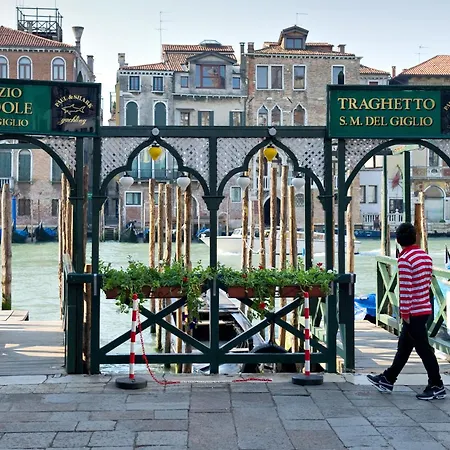 Palazzo Del Giglio Venetië