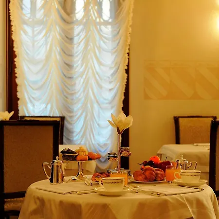 Hotel Ai Reali - Small Luxury Of The World 4*