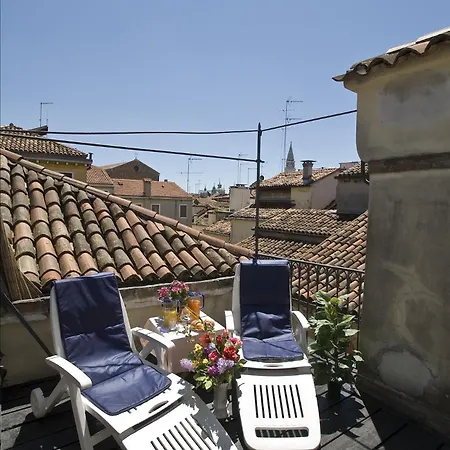 Ca' Leon D'oro Guest house 3*