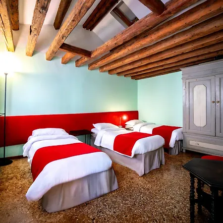 Palazzo San Luca Guest house 3*
