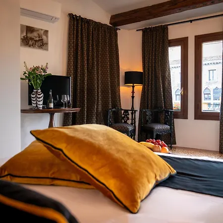 Palazzo San Luca Guest house Venice