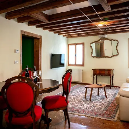 Palazzo San Luca Guest house 3*