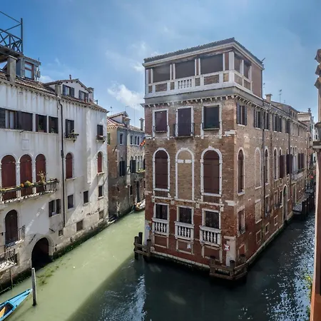 Savoia E Jolanda * Venice