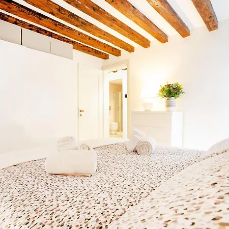 Appartamento Nel Cuore Del Dei Musei - Design E Stile