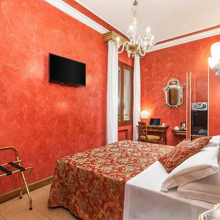 Hotel San Moise Venice